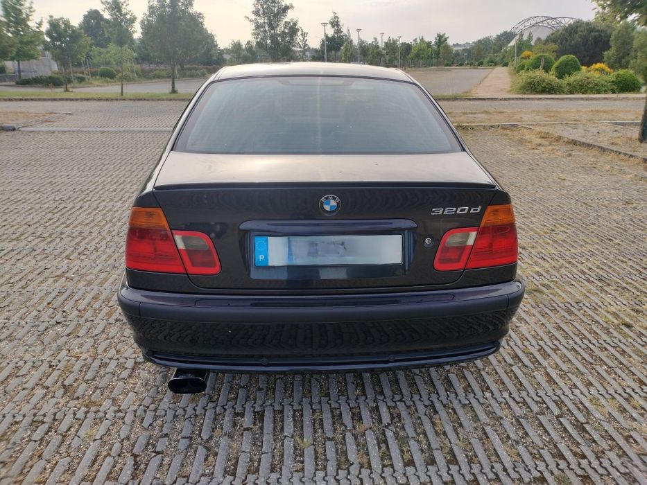 BMW  320d  (E46)
