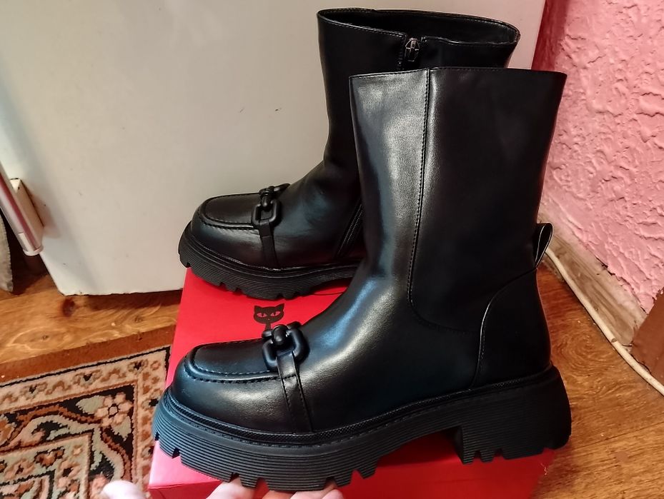 Женские сапоги зимние  кожаные