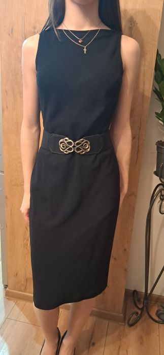 Czarna sukienka rozmiar 8 prosta mała czarna linea