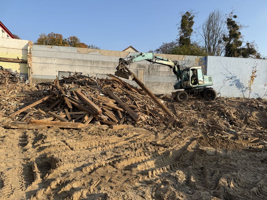 Roboty ziemne, usługi koparko-ładowarką ,koparką ,transport wywrotką