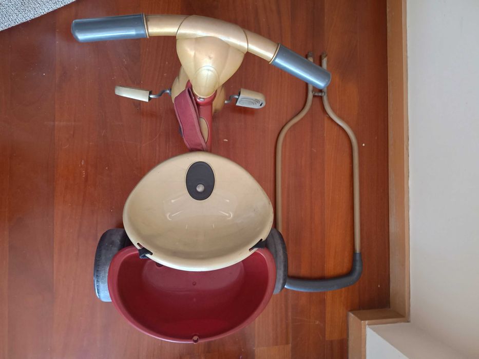 Triciclo para criança