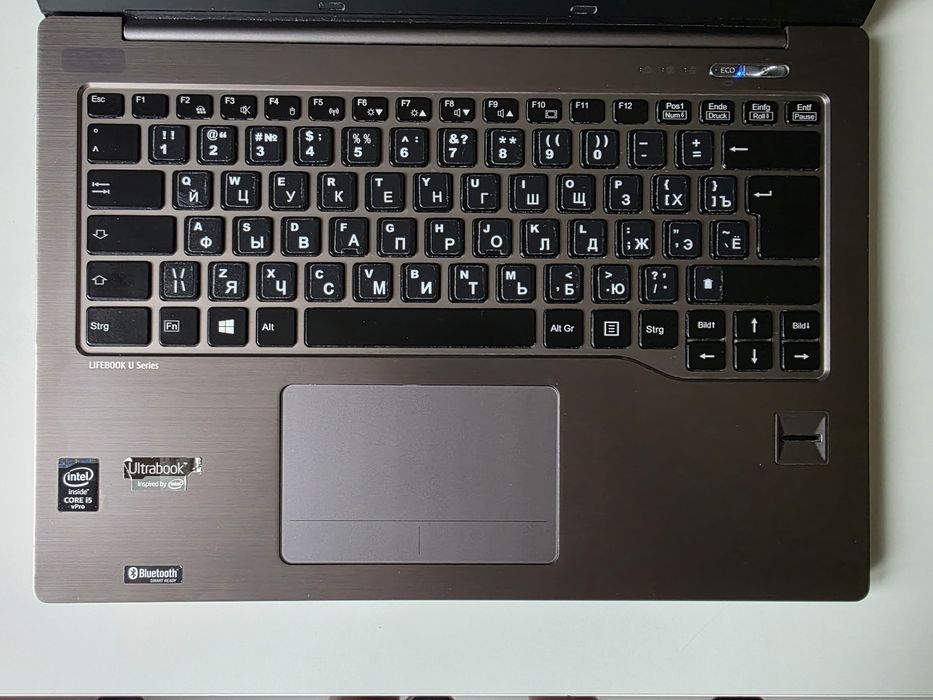 Laptop Fujitsu Lifebook U904