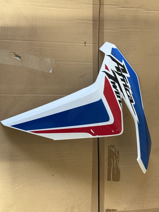 Lewa owiewka czacha honda crf1100 czasza