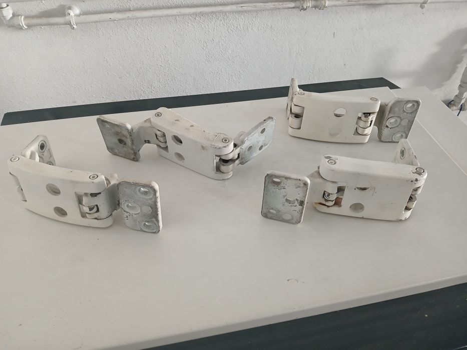 Dobradiças Portas traseiras Mercedes Sprinter 180graus