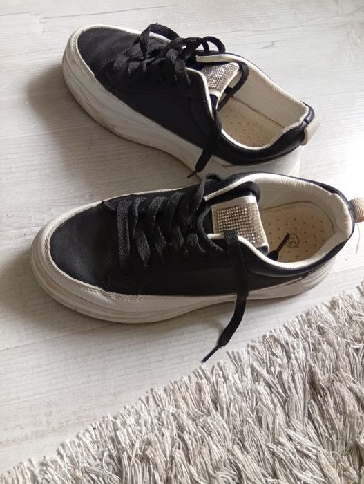 Buty damskie, dziewczęce