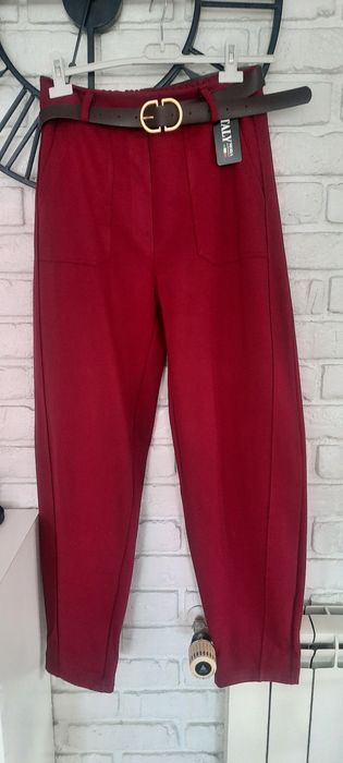 Spodnie damskie nowe