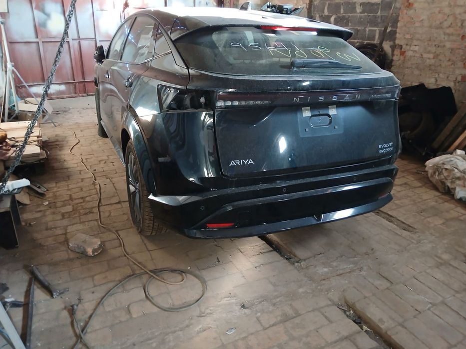 Nissan ARIYA.