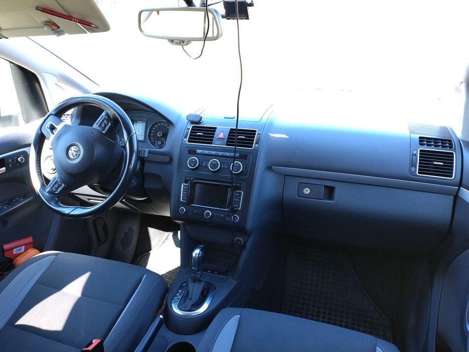 Volkswagen Touran  VW