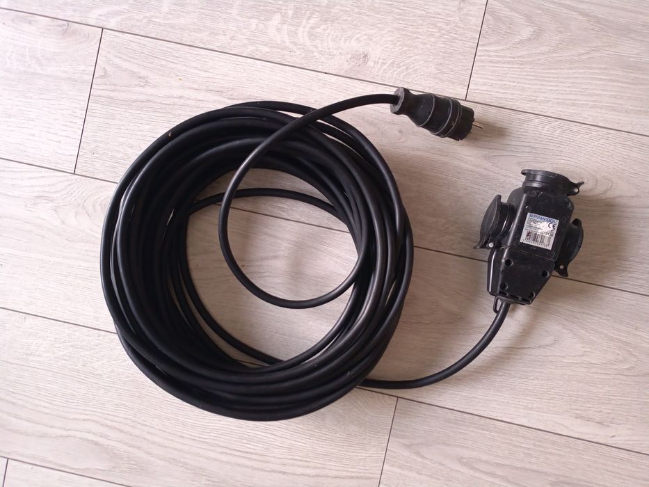 Przedłużacz gumowy 20 mb.
