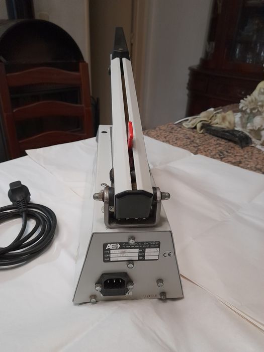 Máquina  de fechar sacos  23 5 cm
