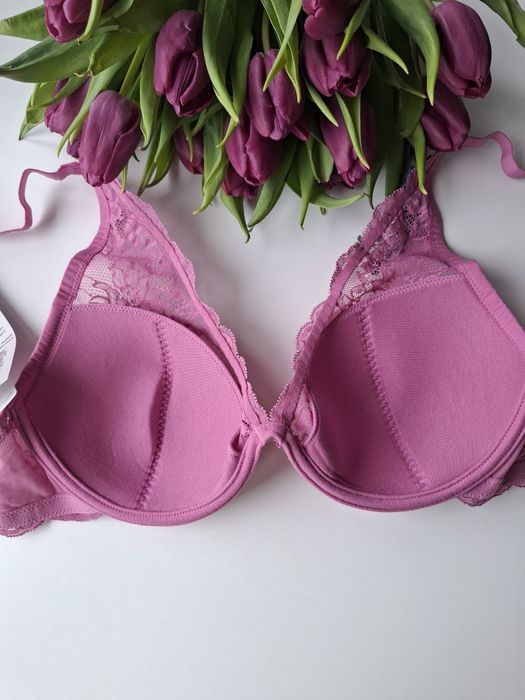 Biustonosz Triumph Amourette Charm 70E