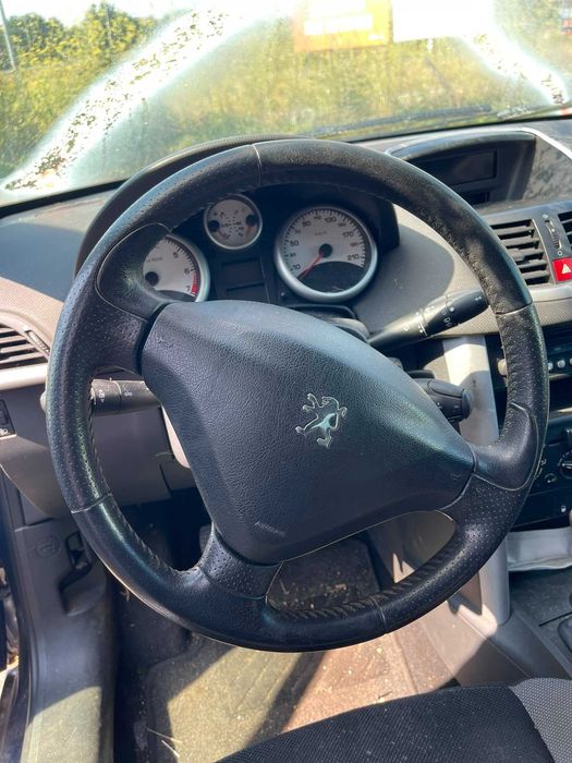 Peugeot 207 para peças