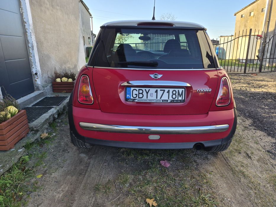 Mini Cooper 1.6 benzyna 116km