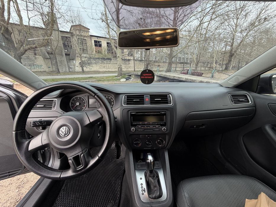 Volkswagen Jetta 2013/14