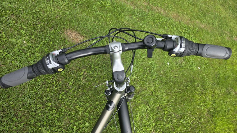 Rower trekkingowy B'Twin Riverside 28" Shimano Altus aluminiowy