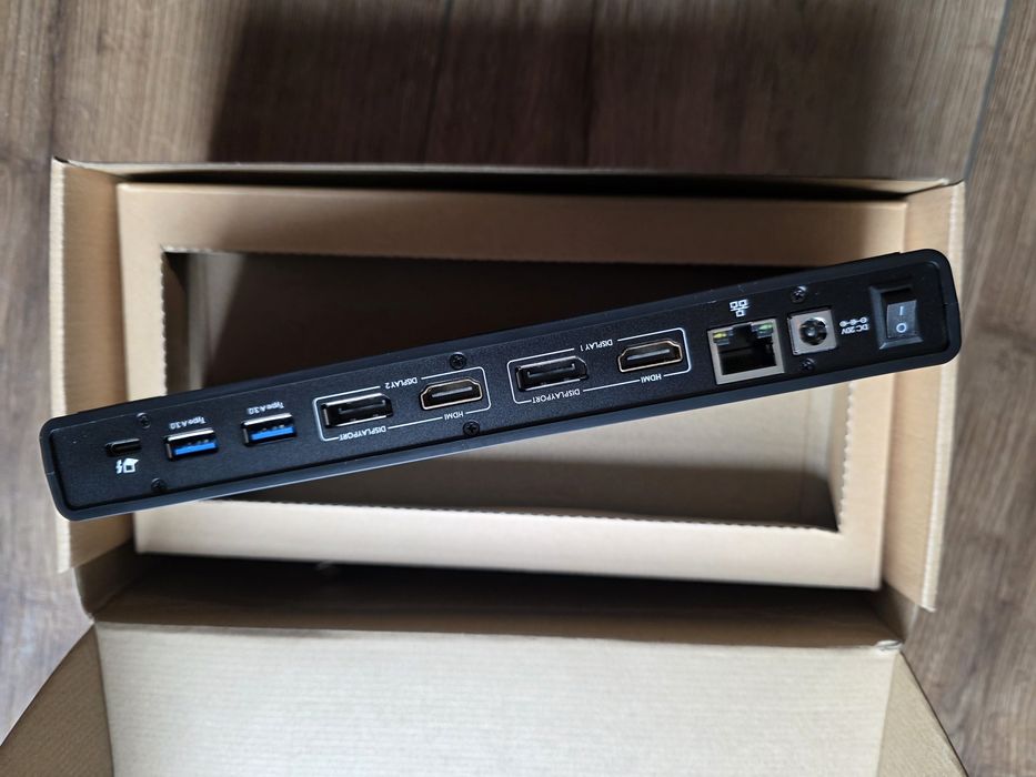 Stacja Dokujaca USB-C 5K & 4K 100W