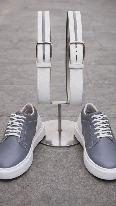 Conjunto em couro sapato cinto e  pulseira