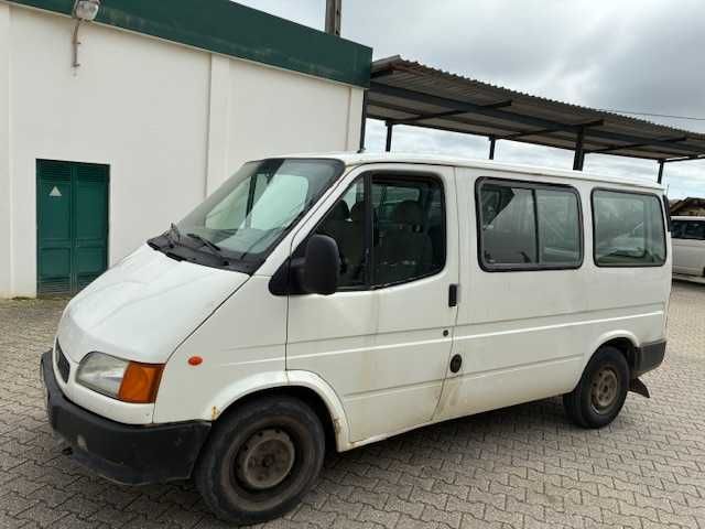 Ford Transit 9 lugares