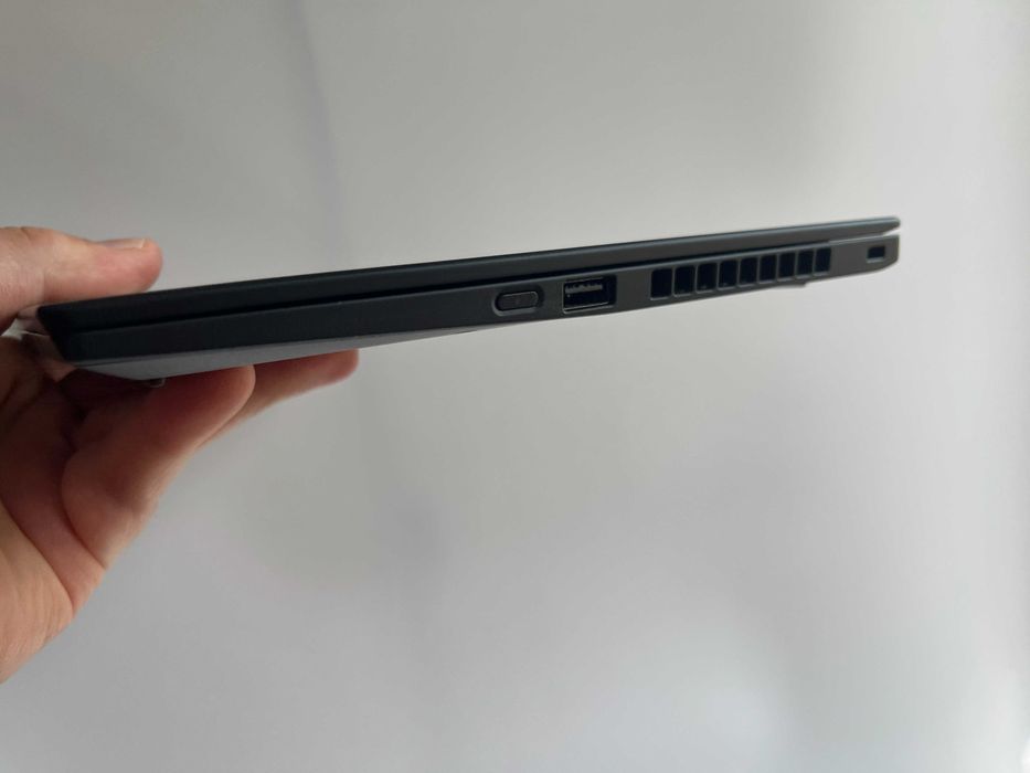 Lenovo THINKPAD X1 CARBON 7TH i5-8265U 16/256GB SSD Fhd W11P LTE FV23%