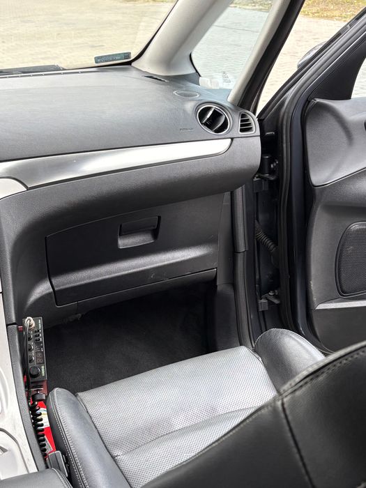 Auto osobowe Ford