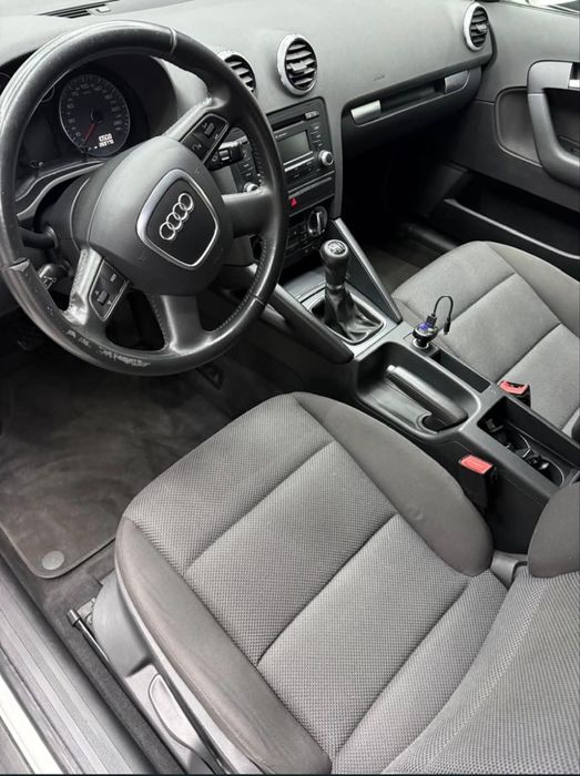 Audi A3  8p benzyna