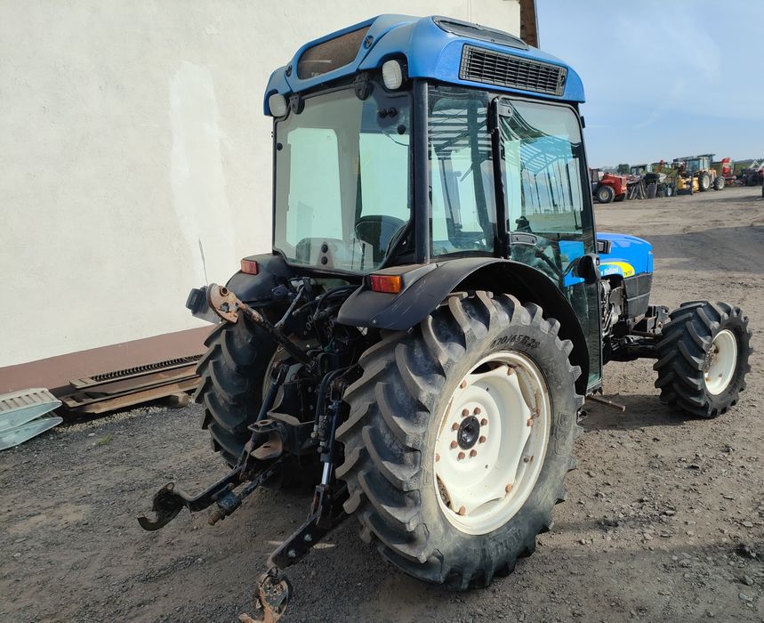 New Holland TN 75 FA sadowniczy