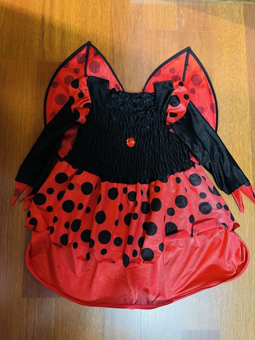 Святкове плаття на дівчинку