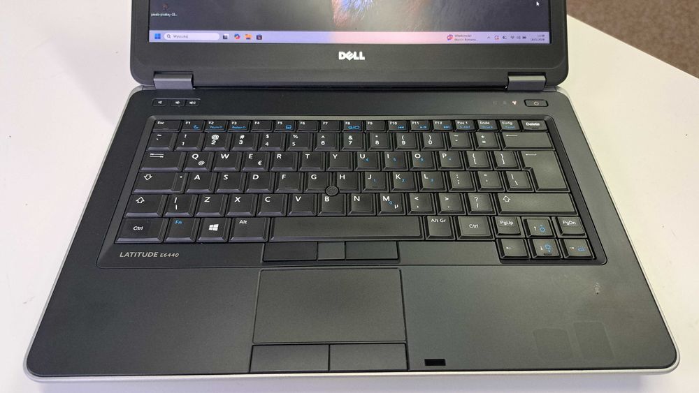 Solidny Dell Latitude E6440 14" i5 8GB 256SSD HD+ HDMI DVD Kl. A WIN11