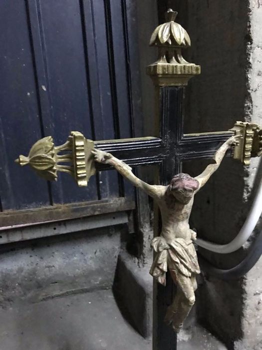Cristo em madeira crucificado (antiguidade)
