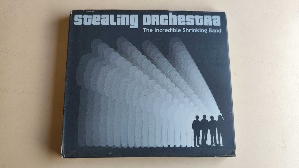 Stealing Orchestra – The Incredible Shrinking Band