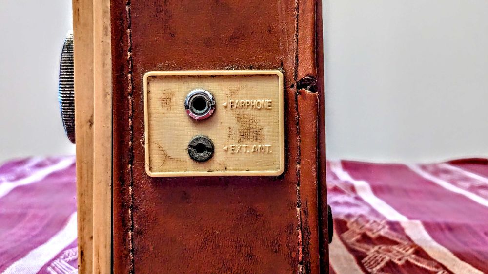 Rádio Vintage SANYO All Wave Deluxe – BC / SW1 / SW2 (colecionadores)