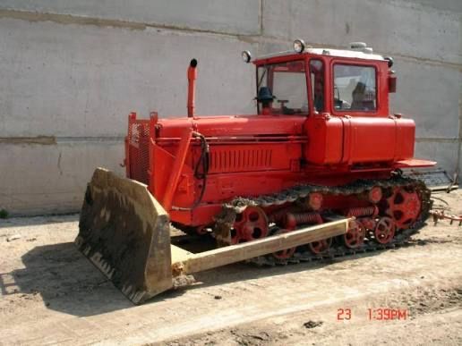 Надаєм послуги - оренда:  Бульдозер -  ДТ- 75.