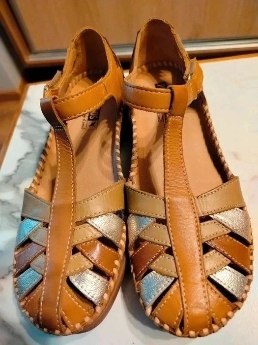 Skórzane Sandały Pikolinos 36