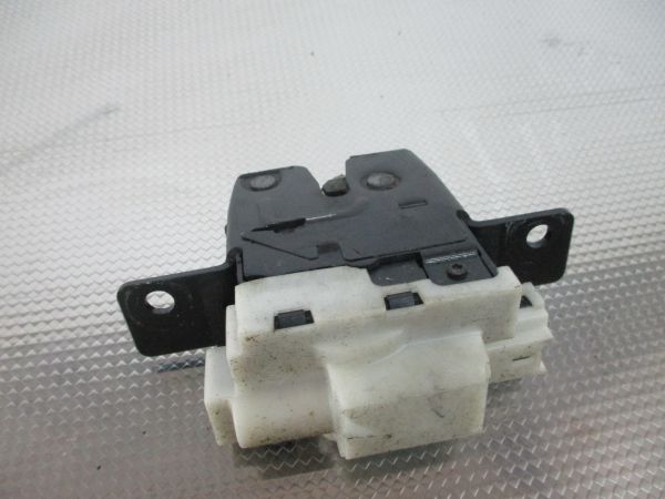 Fechadura / fecho da mala RENAULT Clio III (BR0/1, CR0/1)