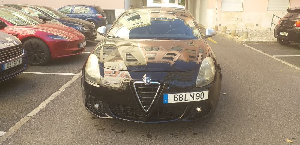 Alfa-Romeu Guilietta 1.6 Diesel (Estimado).