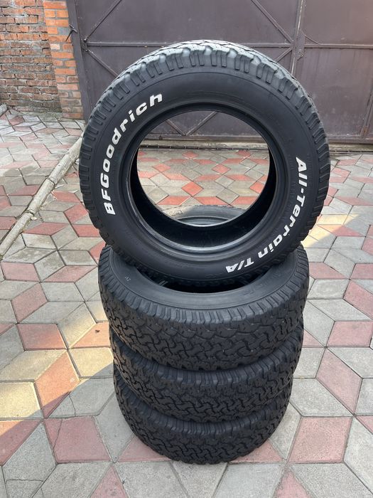 Шини 215/70 R16 A/T болотяна