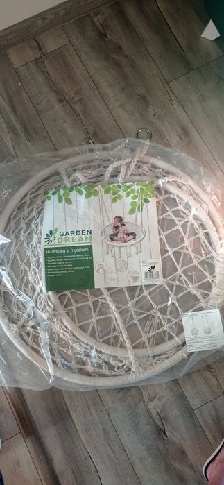 Huśtawka bocianie gniazdo z frędzlami boho