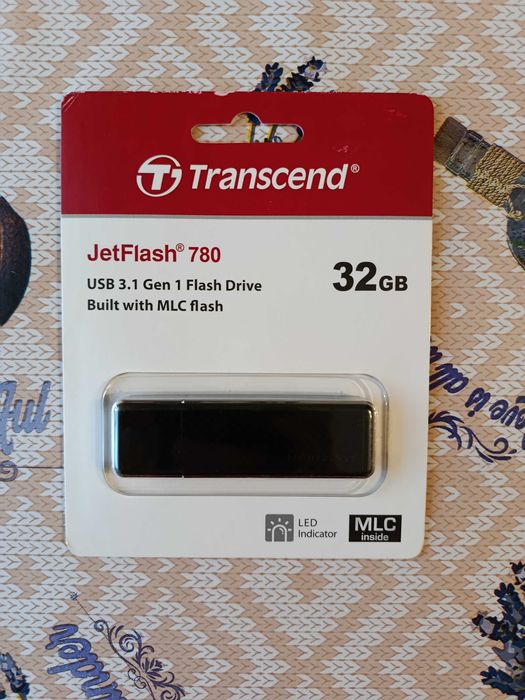 Флеш пам'ять накопичувач (флешка) USB Flash Transcend JetFlash 780 USB 3.1 Gen1 32GB Black