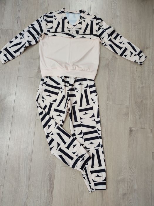 Komplet dresowy elegancki bluza i spodnie L