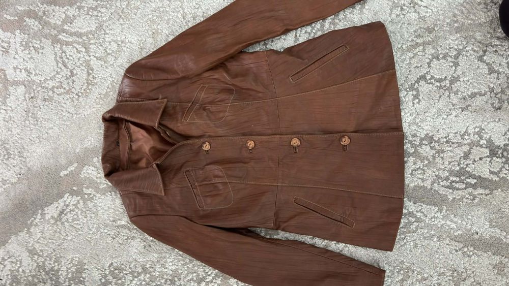 Krótka skórzana  w bardzo dobrym stanie