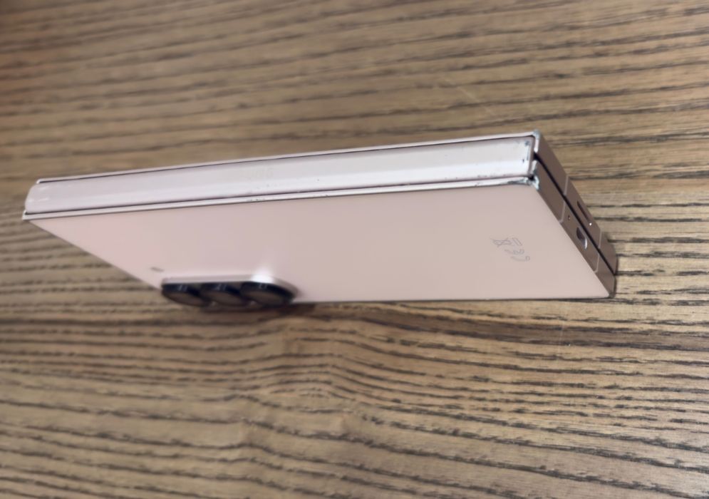 Samsung Z fold 6 rose