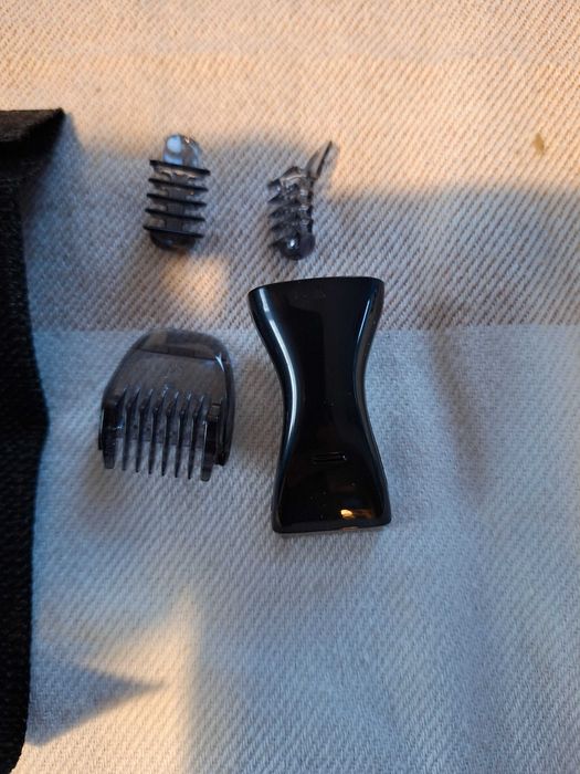 Wielofunkcyjny trymer Philips Series 5000 NT5650/16 do nosa, uszu,brwi