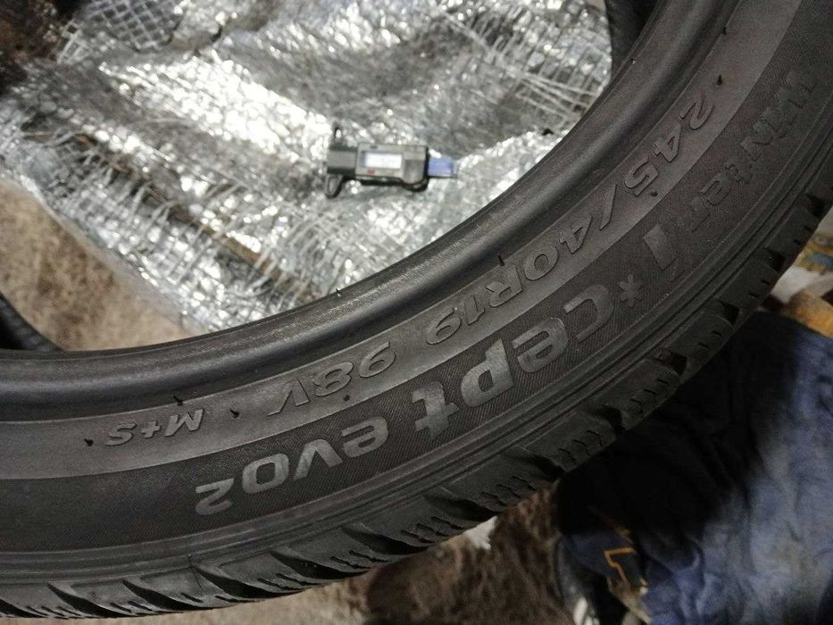 *Шини Hankook 245/40R19. 2шт. Зима 2023р. (0096)