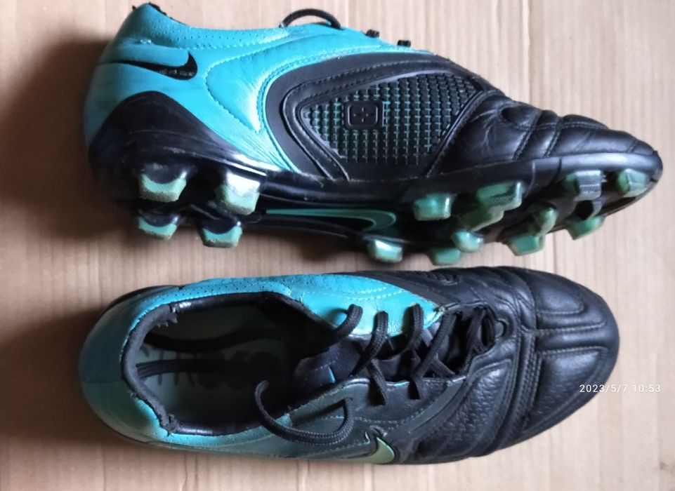 Продам бутсы                      .