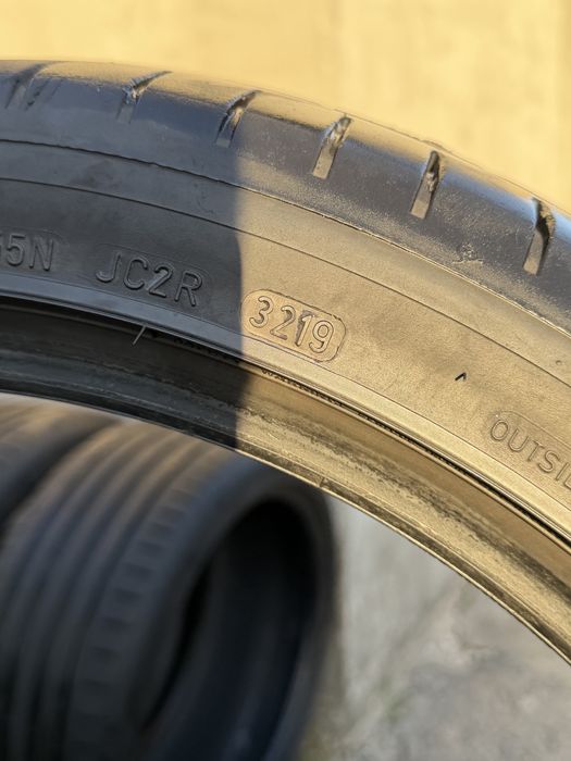 Продаю шини Dunlop Sport MAXX 225 / 40/ 18