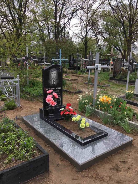 Пам’ятники Бровари Найдешевші в регіоні!