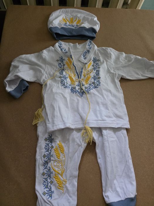 Костюм для мальчика 74 см