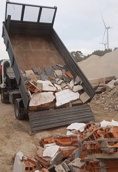 CONTENTORES e CARRINHAS p/recolha de resíduos industriais e jardinagem