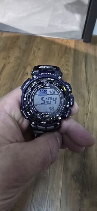 Casio Pro Trek PRG-240.