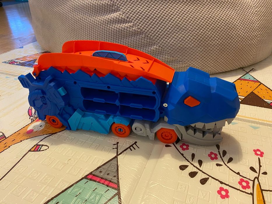 Transporter dinozaur tor wyścigowy nowy zamiennik hot wheels